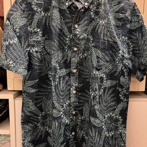 Reyn Spooner Hawaiian button down shirt (NEW)